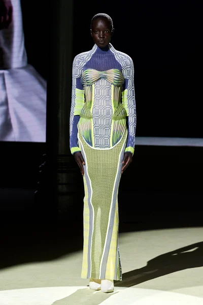 Look 105